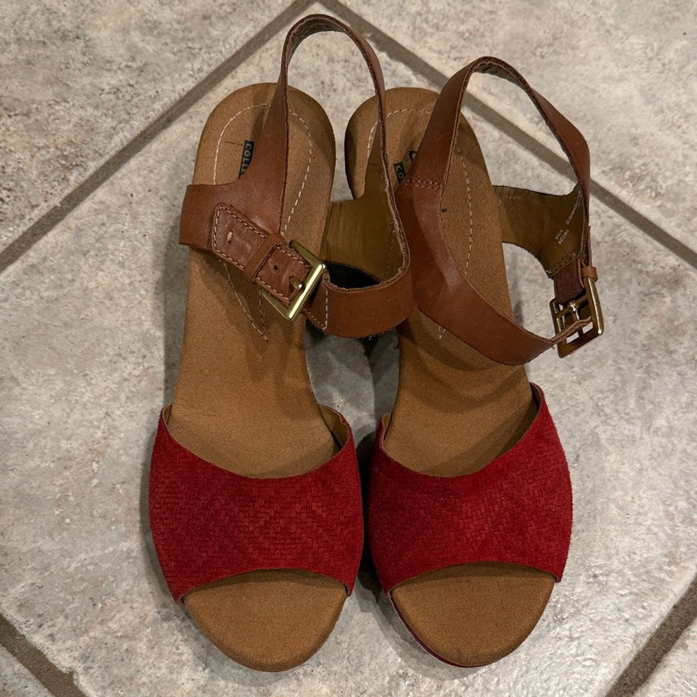 Clarks Red and Brown Women's Sandals